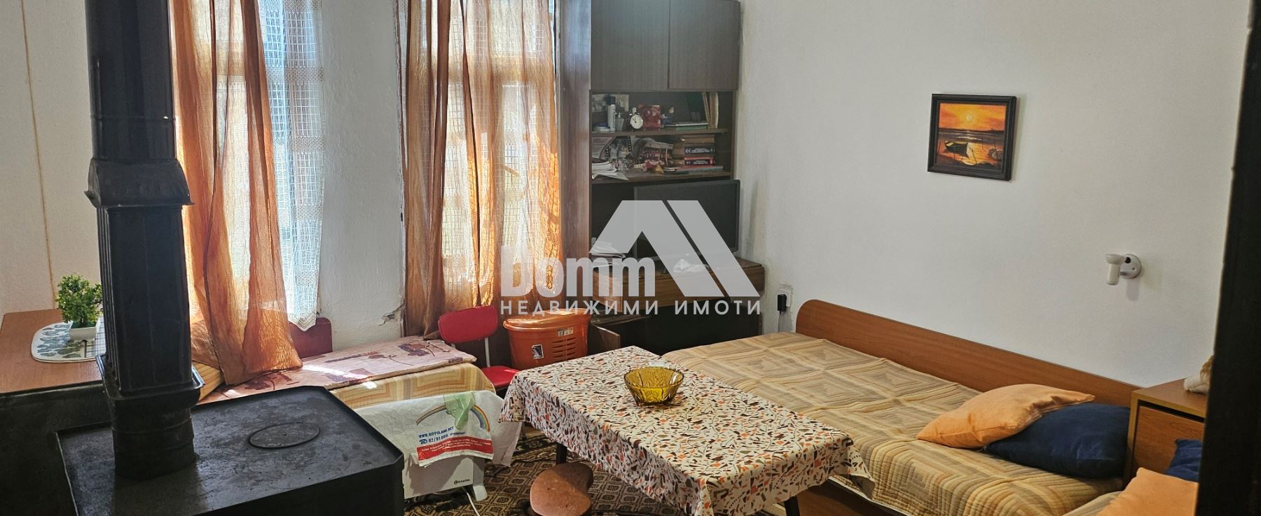 Едноетажна къща в гр. Малко Търново - 0