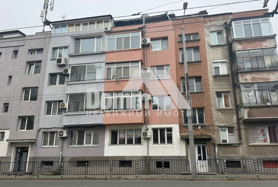 Тристаен Апартамент в Центъра на гр. Бургас - 0